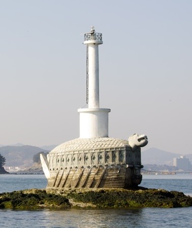 Photo:  Hansan Hang Light Geoje Bay  South Korea